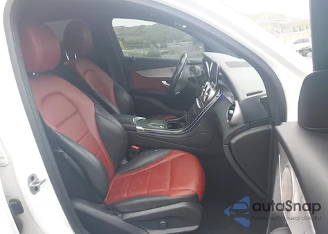 2021 Mercedes-Benz Glc 300 4Matic Coupe z USA, uszkodzony, nr VIN W1N0J8EB8MF976030